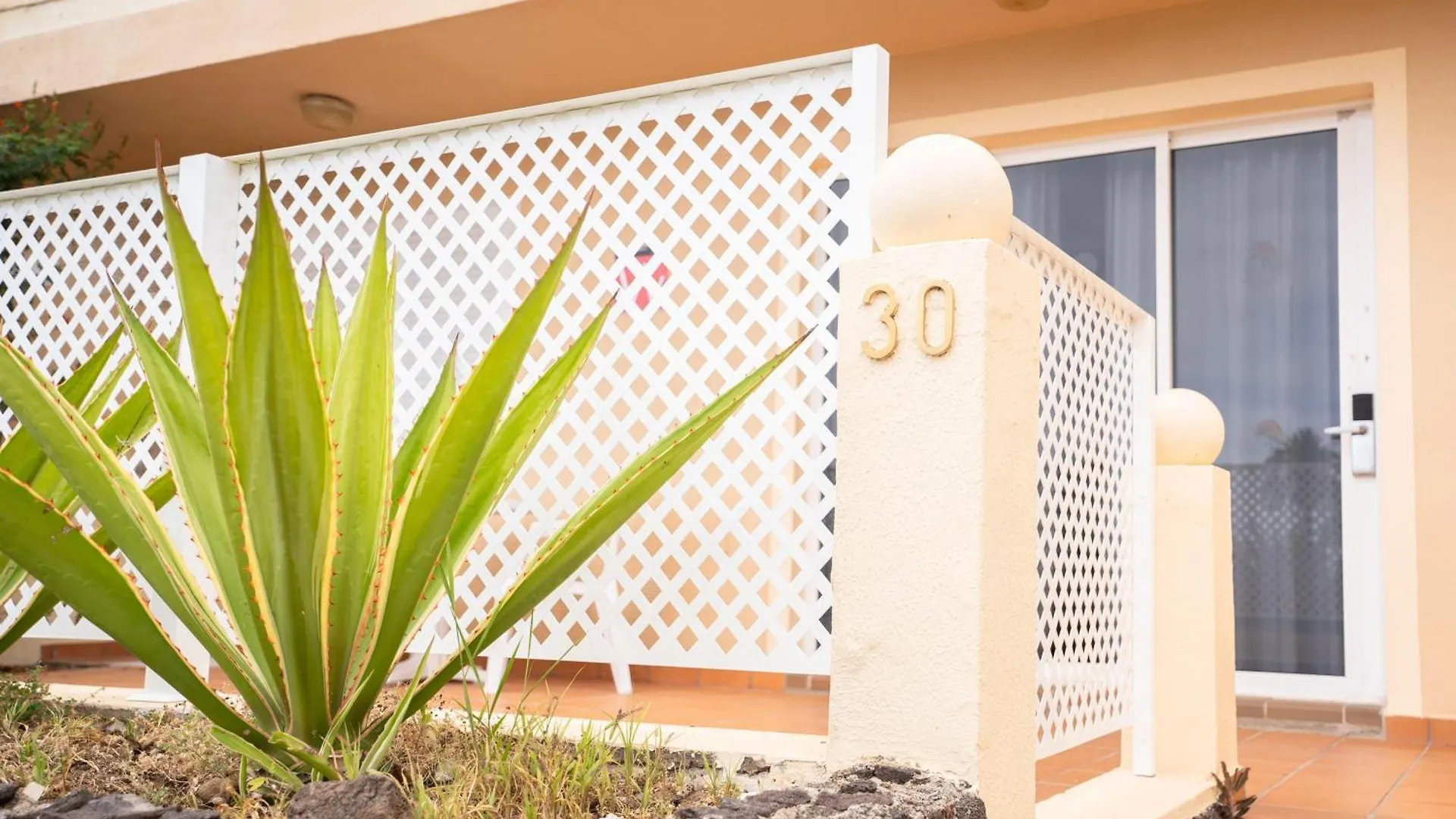 Coral La Quinta Park Suites Санта-Урсула 0*,